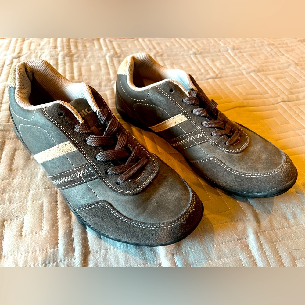 Perry Ellis America “Coolhand” Shoes Size 8 - New